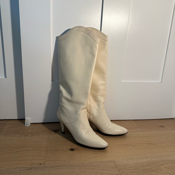 True vintage 80’s cowboy boot by Gloria Vanderbilt - Picture 3 of 7